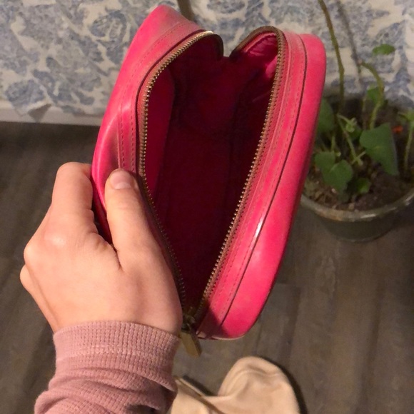 Tory Burch makeup bag - Picture 3 of 3